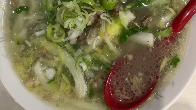 お昼ごはん 牛すじラーメン 小伝馬町光華飯店 Jun 2025