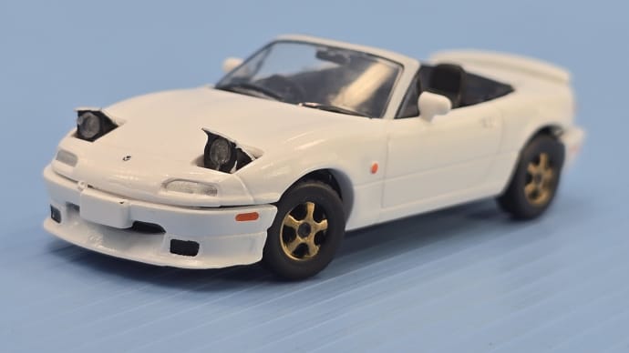 マツダロードスター(オープンタイプ・シャストホワイト)