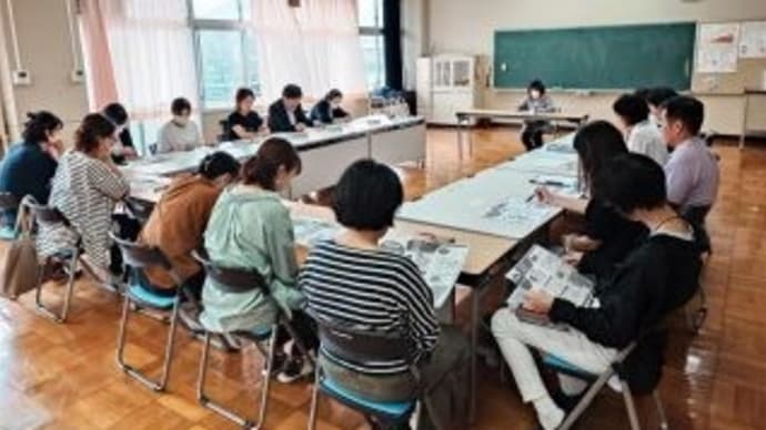 学校保健委員会を開催しました。