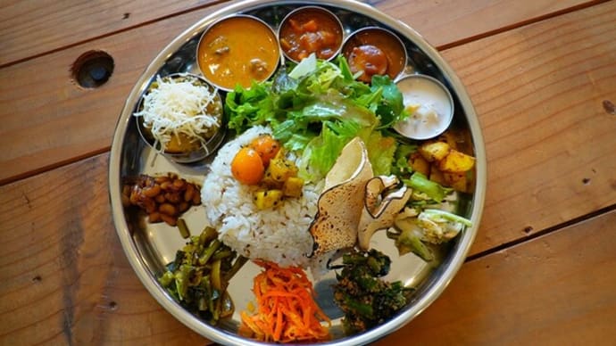 新潟県上越市【七つ森】七つ森カレー定食 2種盛り【食べログjsh】