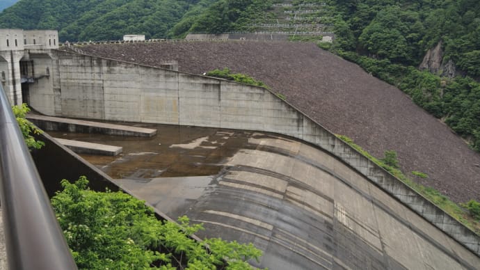 徳山ダム