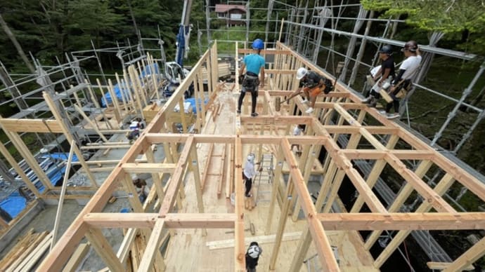 『セカンドハウスの上棟式で···』