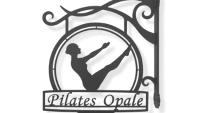 東京都 / ピラティス教室「Pilates Opale」様のブラケット看板