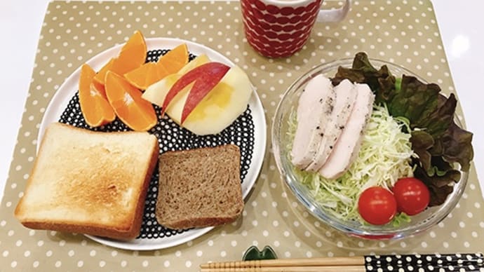 自家製鶏ハムのサラダで朝ごはん