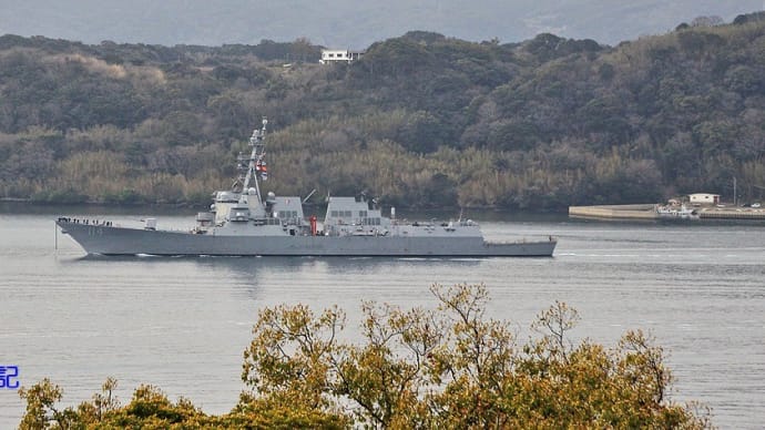 ミサイル駆逐艦「ラルフ・ジョンソン」