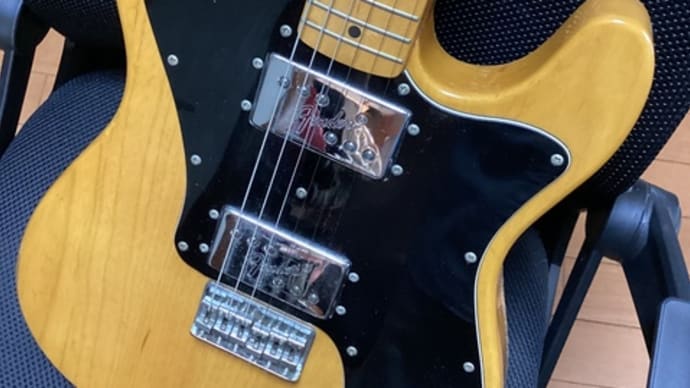 Fender のハムバッキングのギター、ワイドレンジと言われるやつ