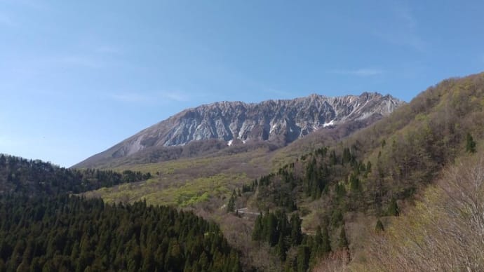 【友人提供】新緑間近の鍵掛峠