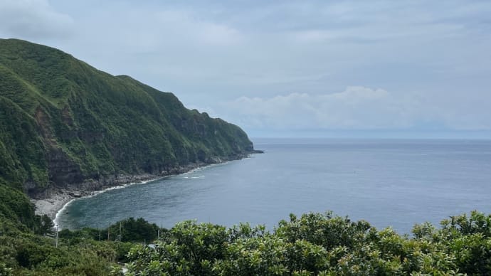 藍ケ江の海。✨☁️6月3日(月)     青ヶ島見えています🏝️