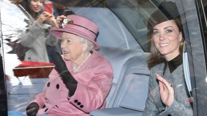 女王とキャサリン妃、初のふたりだけの公務
