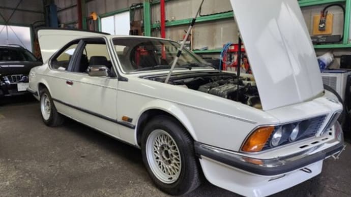 昭和年式のBMW「635CSi」はオイル漏れを直し電装系の不具合の修理に着手!