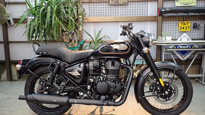 ROYAL ENFIELD BULLET350 Premium BlackGold のランニングチェンジがありました。更にDarkな印象に!