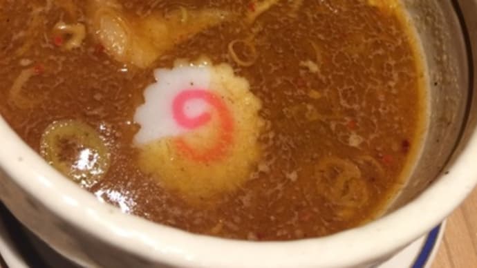濃厚で、それでいて臭みもないスープを鶏で仕上げたのは立派、半蔵門、「麺TOKITA」