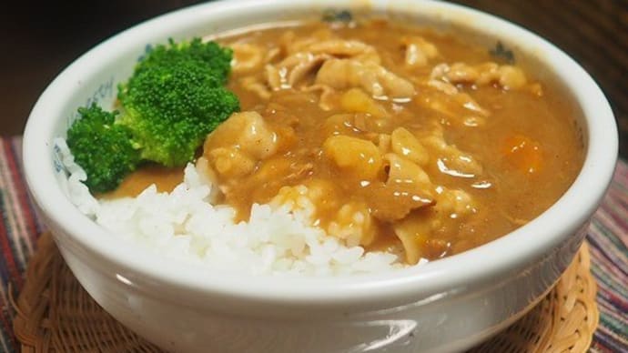 とある日のカレーライスwith「トリプルヨーグルト」