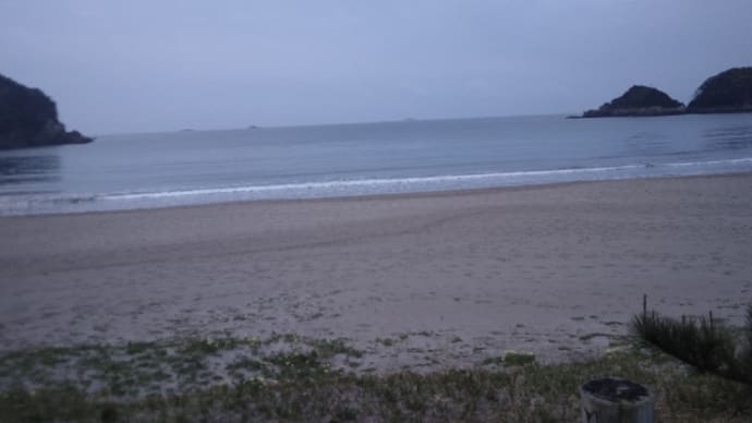 4月12日おはようございます。今日の海です。