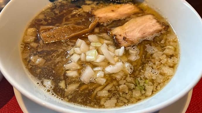ミシュランも認める「中華そば 牟岐縄屋」の限定・背脂煮干そば(燕三条系)!