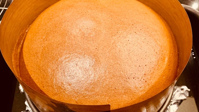 プラリネのスフレチーズケーキ