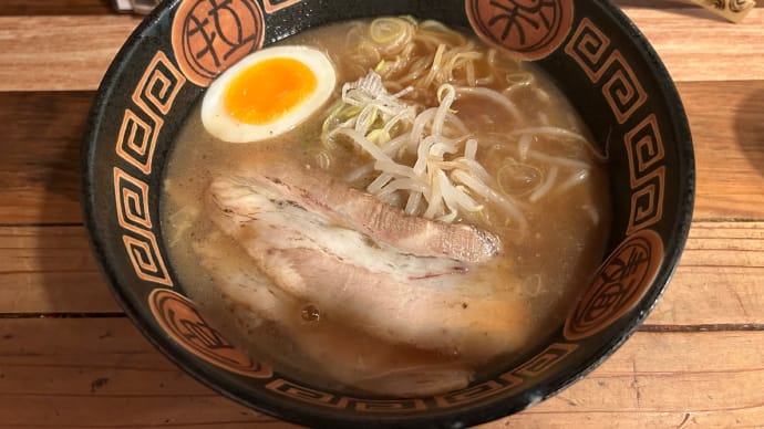 【香川 丸亀】 王龍ラーメン 丸亀本店「王龍ラーメン(800円)」