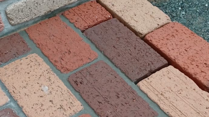 レンガの小道を一部変更 作業その3