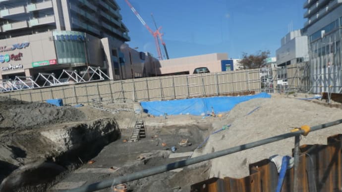 神戸市立垂水図書館の建設予定地で発掘調査が行われています　on　2022-11-28