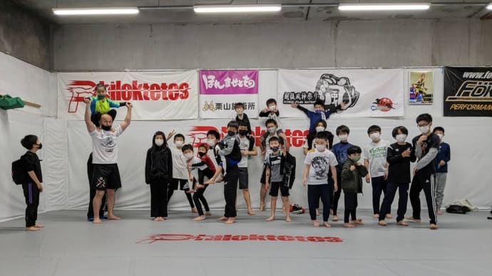 ゆるい感じでやってますのでガチガチの方はご遠慮ください(笑)…(土)キッズ格闘技クラス09:30〜