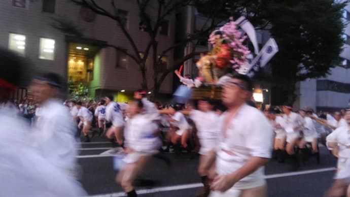 山笠が終わると梅雨が明けると言うけれど...