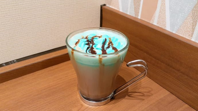 札幌でカフェタイム（３７）　カフェ・ド・クリエで「ホットミントショコラ」をいただく