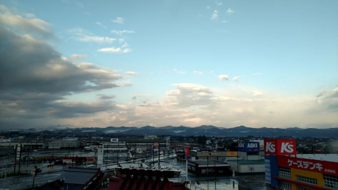 晴れと雨の境界線 長岡は荒れ模様