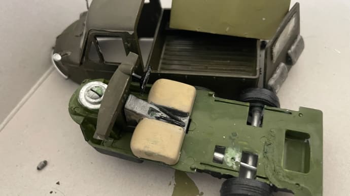 しかし難しいです。プラモデル 超初心者プラモデル 58 ダイハツ ミゼット