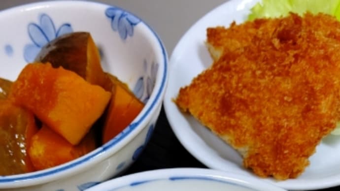 うちのごはん    マカロニサラダとかぼちゃの炊いたん(^.^)