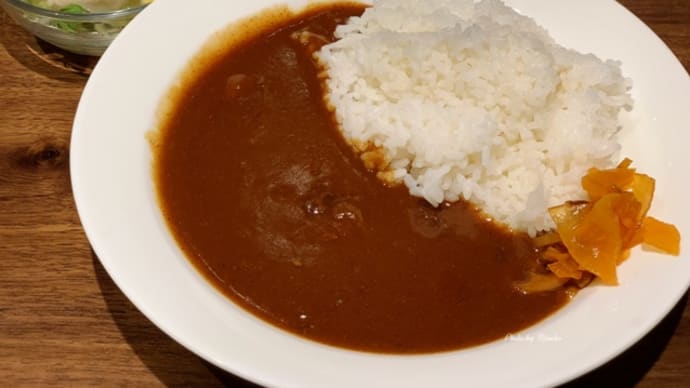 珈琲館のビーフカレーと珈琲館ブレンド