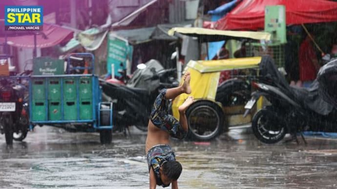 大雨でも元気な子どもたち