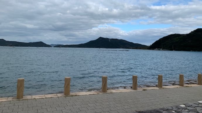 海辺で「命っ!」