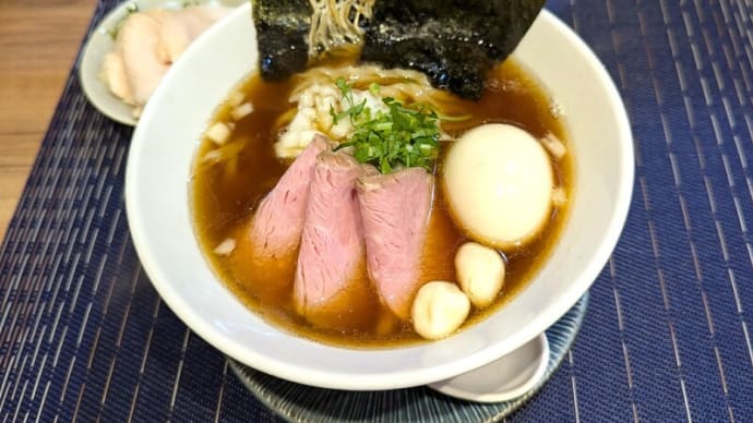中華ソバ篤々@勝田台 6年ぶりの再訪! 極太縮れ手揉み麺で頂く「特製煮干しソバ」に柚子風味の鶏チャーシューを添えて!
