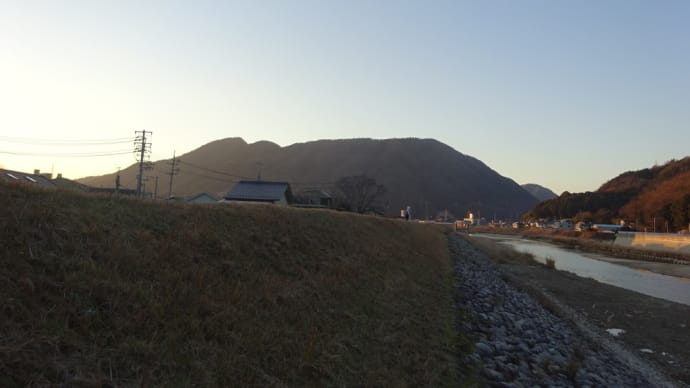 ふるさとの山河