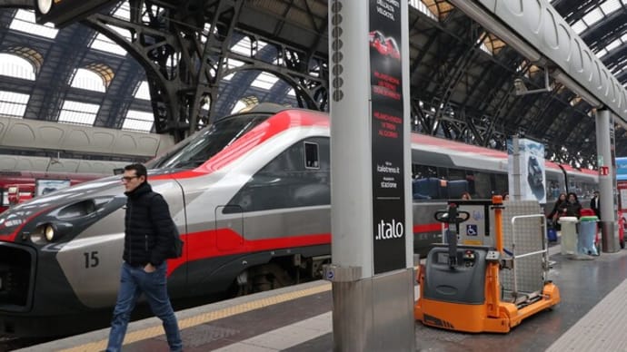 さすがイタリア　フィレンツェ・サンタ・マリア・ノヴェッラ駅