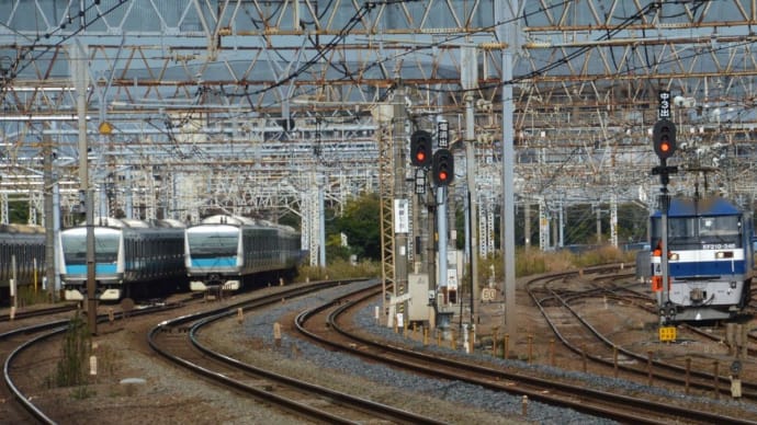 EF210-340　(1791レ)【鶴見駅脇：東海道貨物線】　2022.11.21