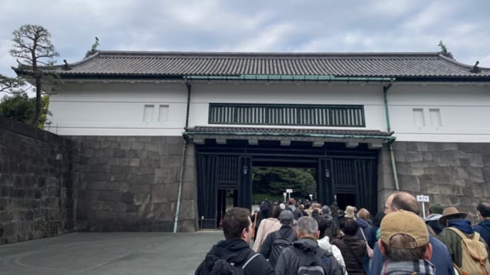 春の乾通りへ