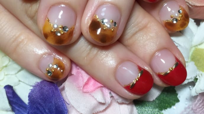 ネイルデザイン:べっ甲フレンチ