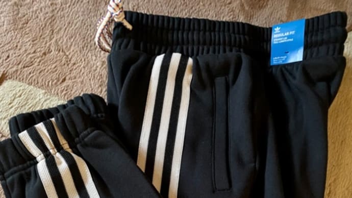 adidasオンラインショップで♪スウェットパンツお買い物!!(・ω・)b