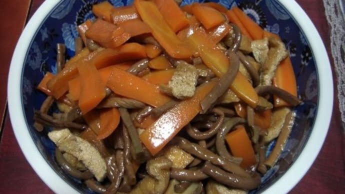 懐かしい味　～ゼンマイの煮物～♪
