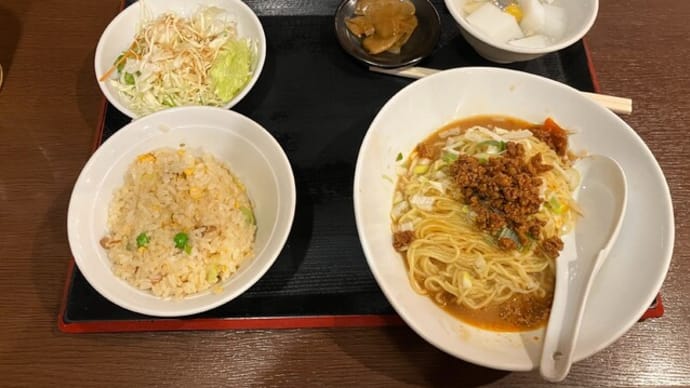 初詣後の町中華