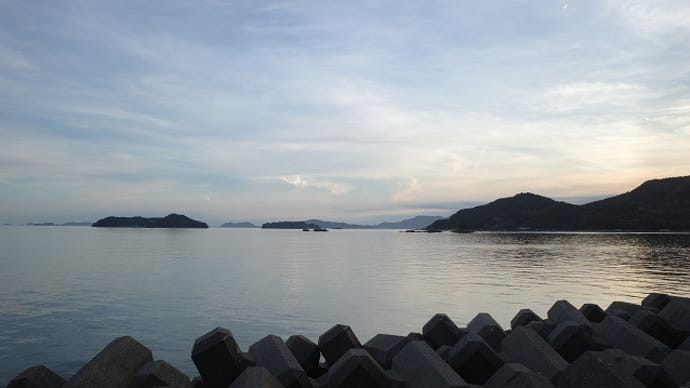 島の夕暮れ