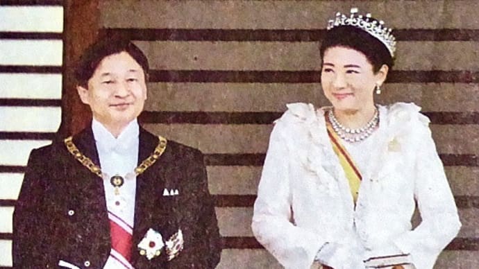11月10日に行われた「祝賀御列の儀」に臨まれる天皇皇后両陛下の服装