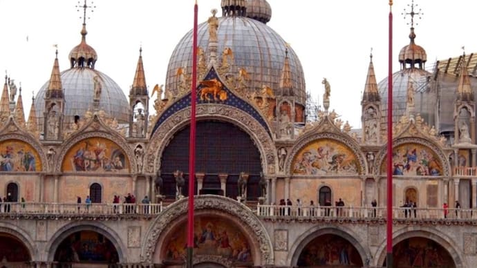 おきまりのサンマルコ寺院　in ヴェネツィア