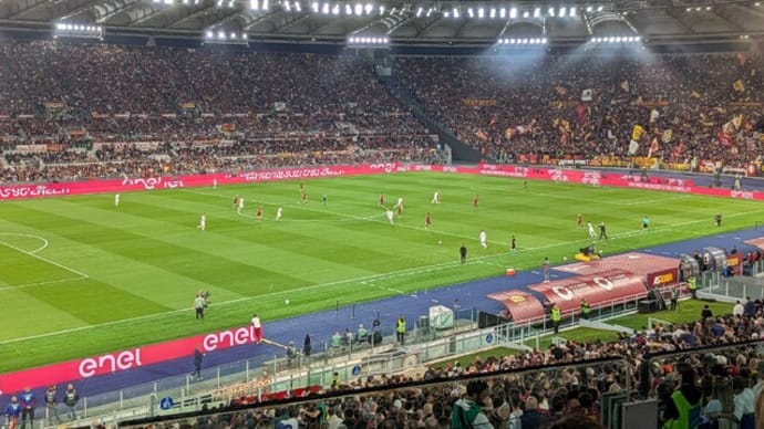 『AS Roma v AC Milan をStadio Olimpicoにて···』