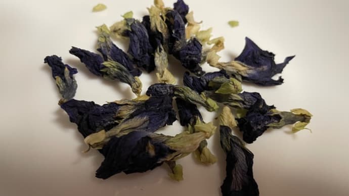 青いお茶
