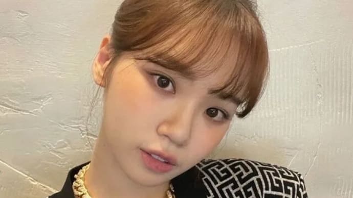 From Chaewon's (former IZONE) voice, "Has your nose changed?"