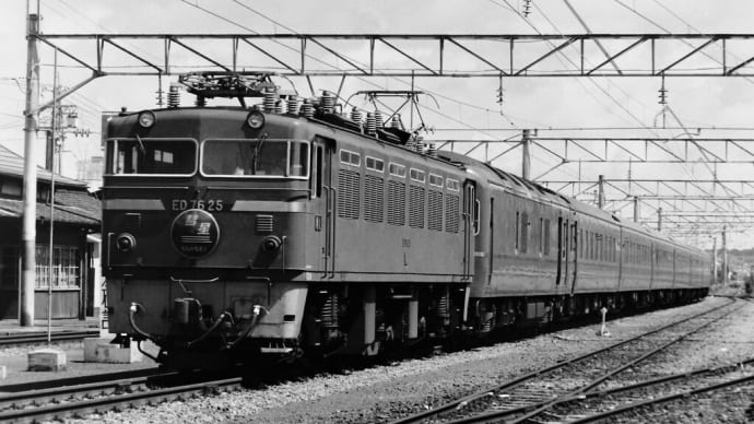 １９８５年８月 に撮影、鉄道写真。