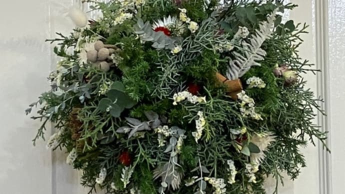クリスマスのボールリース