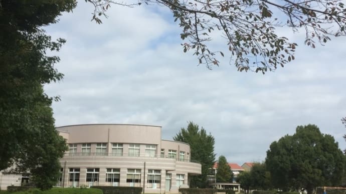 図書館へ